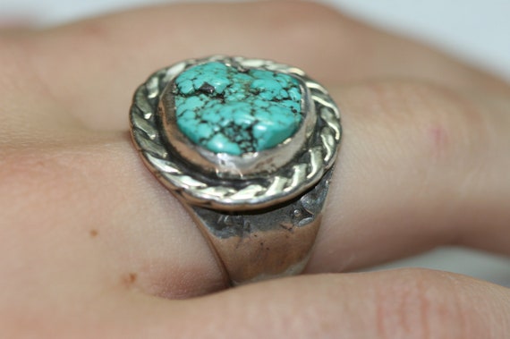 Vintage Sterling and Turquoise Ring - image 1