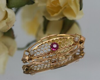 10k Yellow Gold Ruby and Pearl Small Pin - Vintage