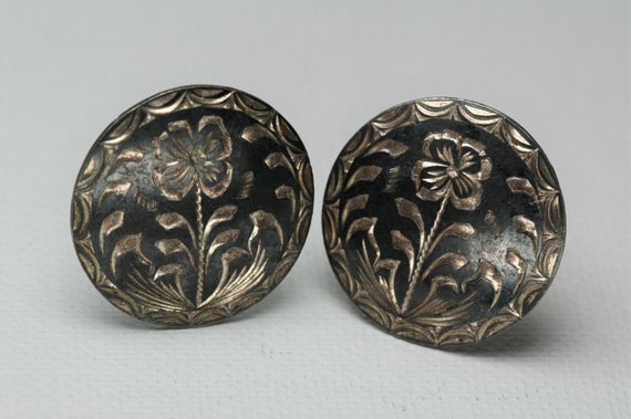 Vintage Sterling Decorative Engraved Clip Earring… - image 1