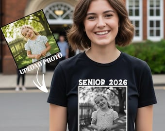 Benutzerdefiniertes Foto Senior 2026 T-Shirt, benutzerdefiniertes Abschluss-T-Shirt, personalisiertes Vintages Bild-Sweatshirt, Klasse von 2026 Geschenk, High School Senior