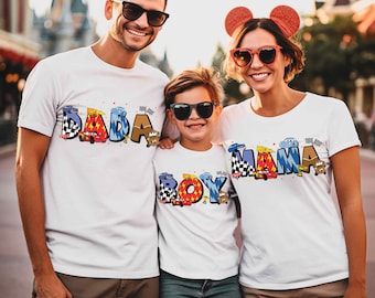 Maglietta Saetta McQueen Mama, Maglietta Disney Cars Family, Maglietta Disney Dad, Maglietta Disney Cars Family, Maglietta Piston Cup, Maglietta Disney Mama,