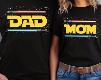 Camiseta de Star Wars para mamá y papá con sable de luz, camiseta de pareja de Disney, camiseta de Galaxy&#39;s Edge, camiseta de vacaciones familiares, camiseta de Star Wars, camiseta de papá de Star Wars