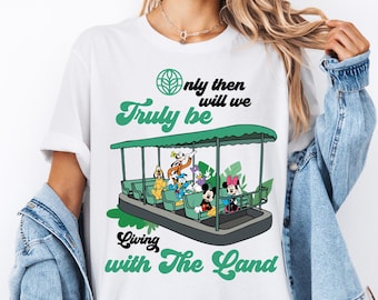 Camiseta Mickey e seus amigos da turnê do Epcot, camiseta Só Então Viveremos de Verdade com a Terra, camiseta Férias em Família Disney, camiseta do Parque Epcot