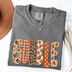 T-shirt Gobble Comfort Colors®, T-shirt patchwork Gobble, T-shirt graphique automne mignon, Tenue de Thanksgiving pour femme, T-shirt dinde rétro
