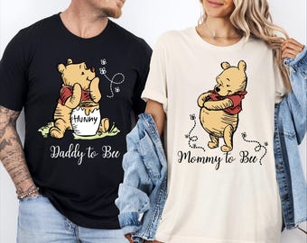 Winnie The Pooh Mama zu Bienen Shirt, Mama zu Biene, Schwangerschaft offenbaren Shirt, Pooh Mama Shirt, Disney Schwanger Tee, neue Mama Shirt, Papa zum Bienen