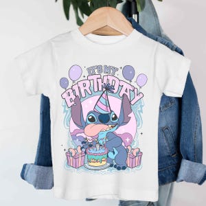 a t - shirt with a stitching stitch stitch stitch stitch stitch stitch stitch stitch