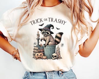 Koszulka z motywem szopa pracza na Halloween: „Trick Or Trashy”, zabawna koszulka z motywem szopa pracza, koszulka z retro śmietnikiem i pandą na Halloween