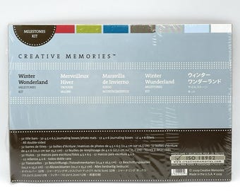 Puede incluir: Un kit Creative Memories Winter Wonderland. El kit incluye barras de título, cajas de diario, tapetes fotográficos y rellenos. El paquete es de doble cara y seguro para fotos. Hecho en los EE. UU.