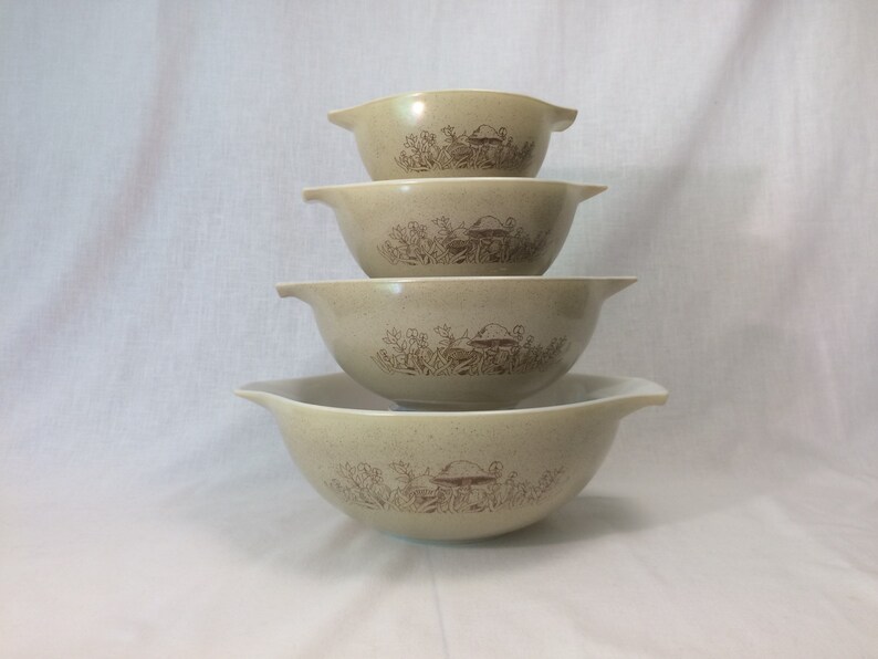 Pyrex Bowl set of 4 Forest Fancies Cinderella