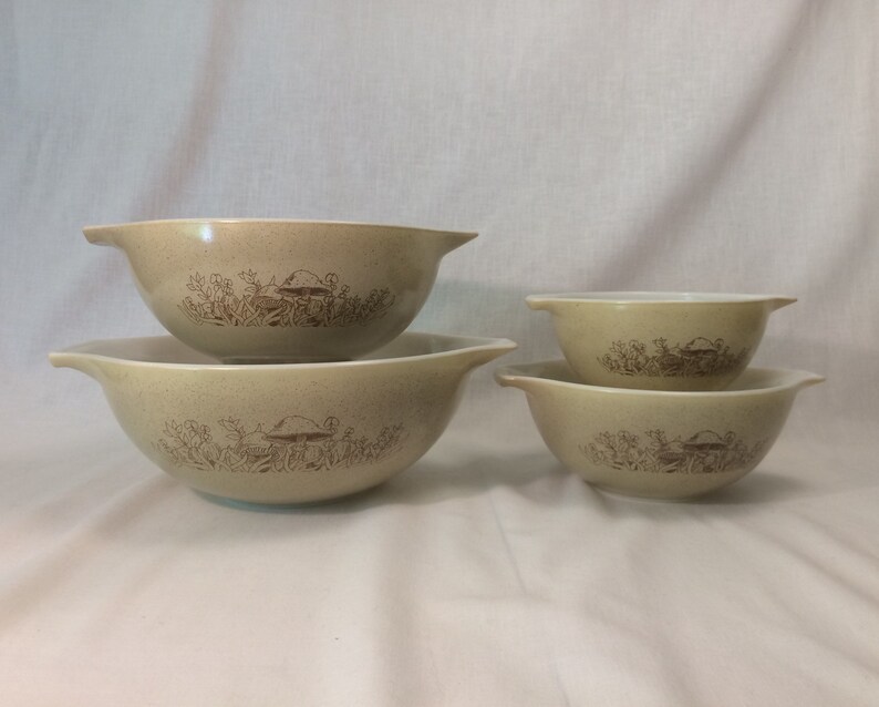 Pyrex Bowl set of 4 Forest Fancies Cinderella