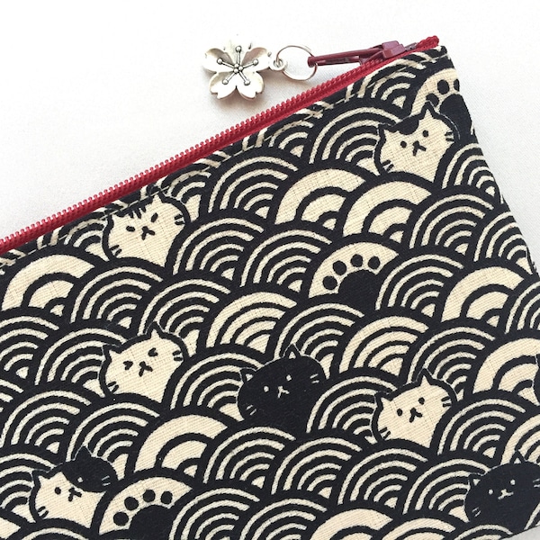 Seigaiha & Neko Zipper Pouch / Coin Purse or Pencil Case - Japanese Traditional Pattern - Ocean Waves and Cat - Black