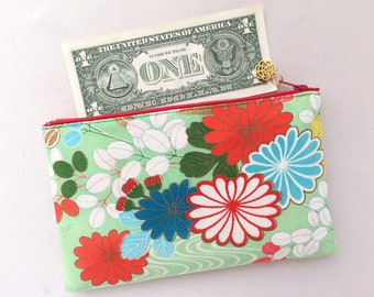 ル 年末のプロモーション Upcycled Kimono Zipper Pouch 5”x8” - Chrysanthemum, Hagi 小物