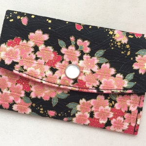 Estuche para tarjetas de presentación / Portatarjetas de regalo / Estuche a presión - Senbonzakura - Flor de cerezo en plena floración - Negro