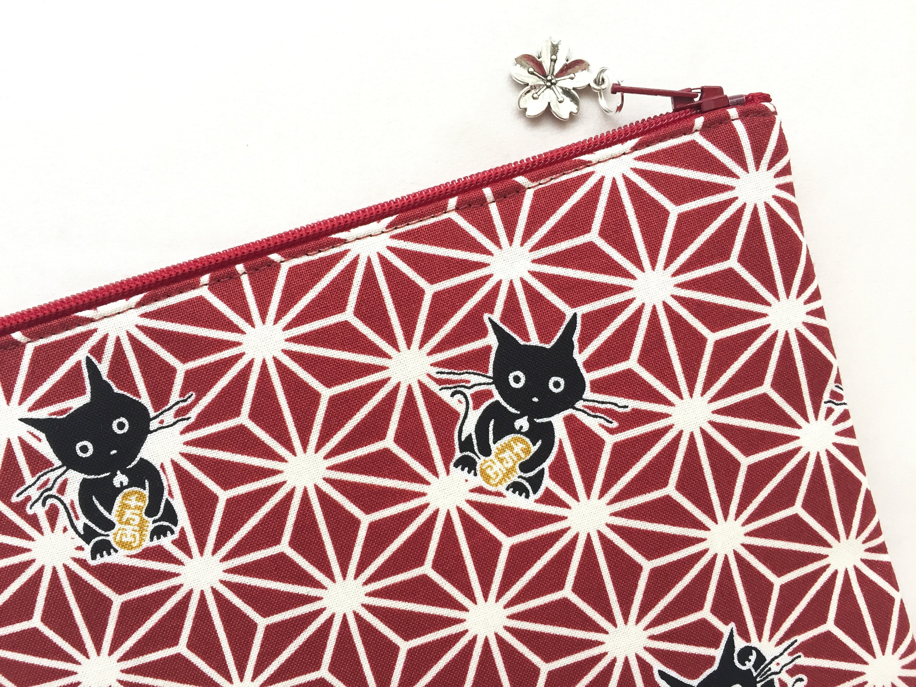 Japanese Lucky Cat Zipper Pouch / Cosmetic Pouch 6”x9