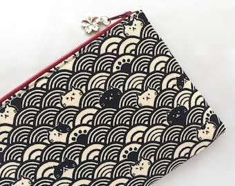 Seigaiha & Neko Zipper Pouch / Cosmetic Purse - Japanese Traditional Pattern - Ocean Waves and Cat - Black