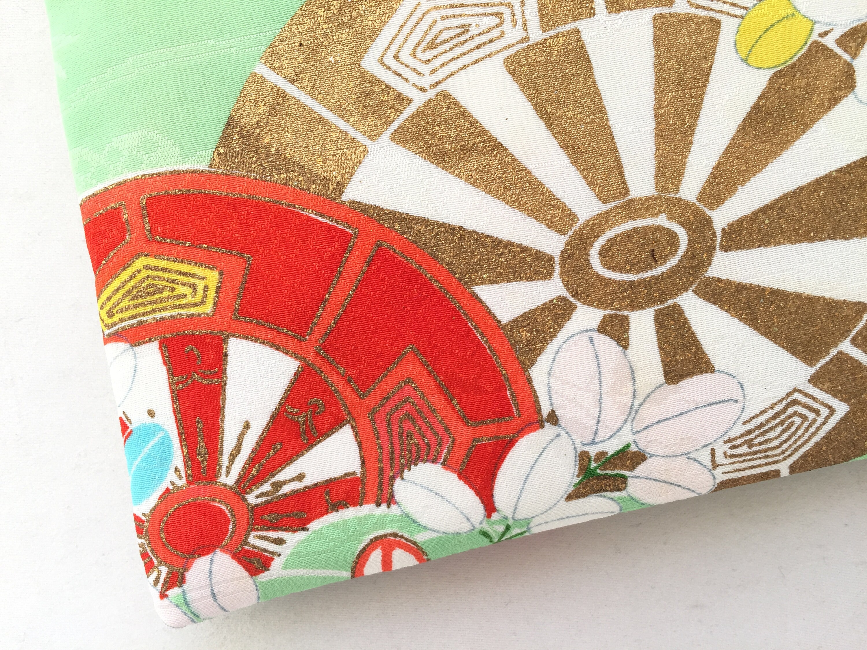 Upcycled Kimono Zipper Pouch 5”x8” - Chrysanthemum, Hagi