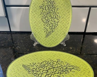 Temptations Retro 70's Vibe Avocado Green Brown Floral Oval Trivet Hot Pad Tempered Glass Cutting Board Kitchen Decor. Set of 2.