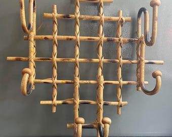 Vintage Mid Century  17" x 16"  Burnt Rattan 6 Hook Wall Coat Hat Rack NICE!