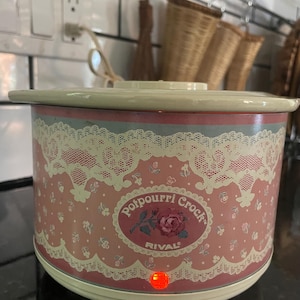 Vtg. Rival Electric Cottagecore Potpourri Simmer Crock Lace & Roses Floral Pot with Lid.