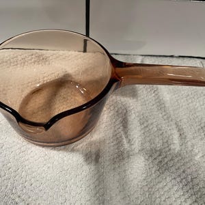 Vintage Pyrex Corning Vision Ware Amber 0.7L Glass Cook Pot Spout No Lid France.
