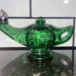 Vintage 1970's Avon Aladdins Lamp EMPTY Cologne Perfume Decanter Bottle wStopper. Vanity ware