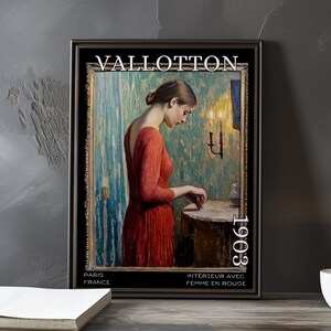 Intérieur avec femme en rouge 1903 – Stampa/poster di Félix Vallotton – Dipinto Nabis, post impressionismo, arredamento artistico con figure francesi del XX secolo