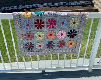 40"X 40" Handmade Crochet Cotton RETRO DAISY Granny SQUARE Lap Blanket | Photography Props Blanket | Baby Wrap | Granny Square Blanket