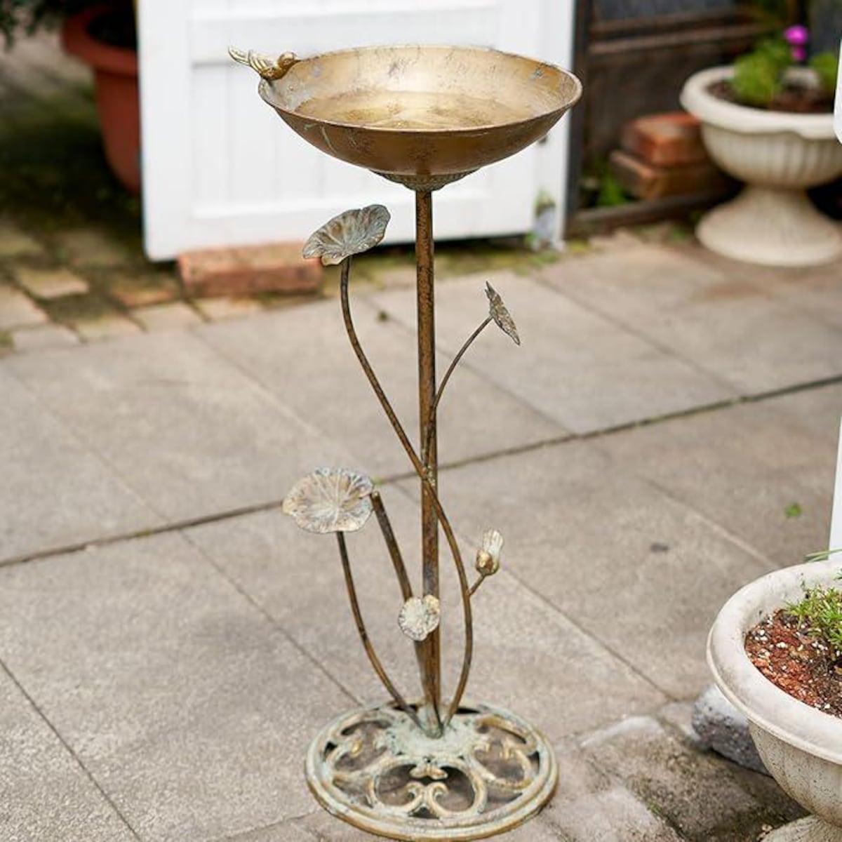 Cast Iron Pedestal Bird Bath,heavy Duty Bird Bath for Outdoors,vintage Metal Bird Bath| Rust Resistant,weatherproof Garden Yard Decoration - Etsy