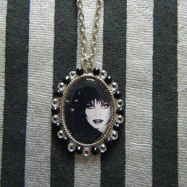 Elvira Mistress of the dark and black cat rhinestone embellished oval cameo necklace