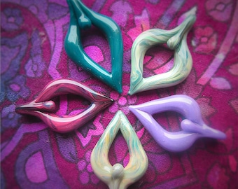 Handblown Glass Vulva Yoni Goddess Necklace Pendant Jewelry Custom Colors