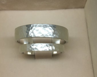 hammered wedding band set of 2 matching wedding rings for men and women - sterling silver - 5mm & 3mm