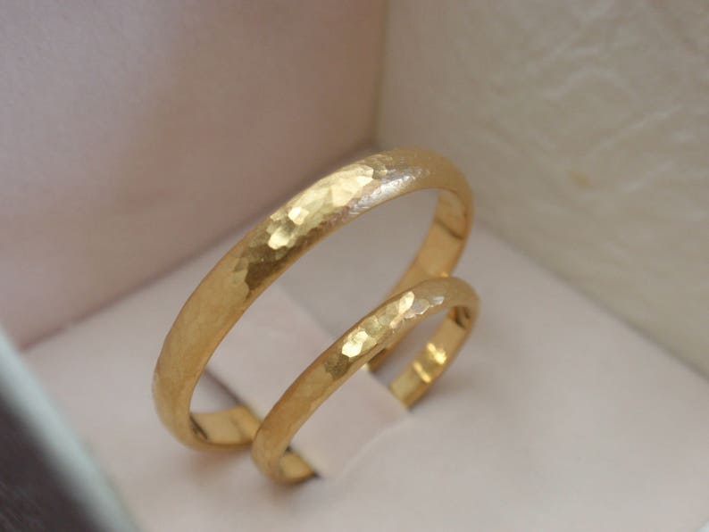 Gold Wedding Rings 14k Solid Yellow Gold Hammered Wedding Band Set of 2 Matching Rings for Men & Women 3mm and 2mm his and hers gold bands image 2