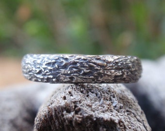 wedding ring - twig wedding band gift for men and women in oxidized sterling silver - 4mm - made to order - twig rustic jewelry mens jewelry
