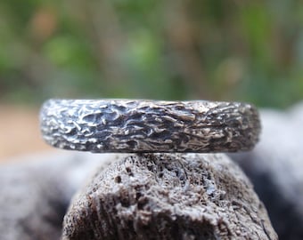 Oxidized Sterling Silver Twig Wedding Band – Rustic Unisex Ring