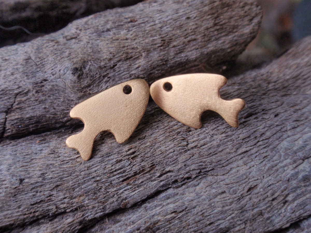 925 Sterling Silver Rhodium Plated Enamel Fish Stud Earring For Girl