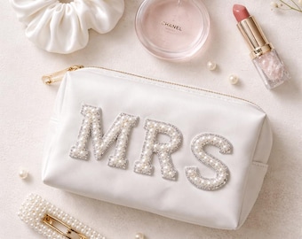 Makeup bag for bride Cosmetic Pouch for wedding Makeup storage bag Bachelorette Party Bag Getting Ready Bag Gift for Bride