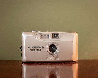 1990's Olympus Trip 100R 35mm Point and Shoot Film Camera