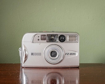 Ricoh FZ-835 35mm Point and Shoot Film Camera