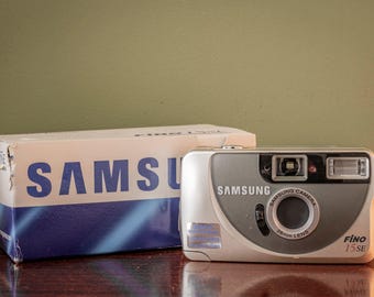 BRAND NEW BOXED Samsung Fino 15SE 35mm Point and Shoot Film Camera
