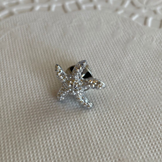 Starfish tie tack, beach wedding, beach party, destination wedding, groomsmen gift