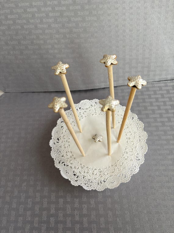 RESERVED for coutureflorals88-Beach Wedding Centerpiece decor picks-Starfish Theme (Set of 5)