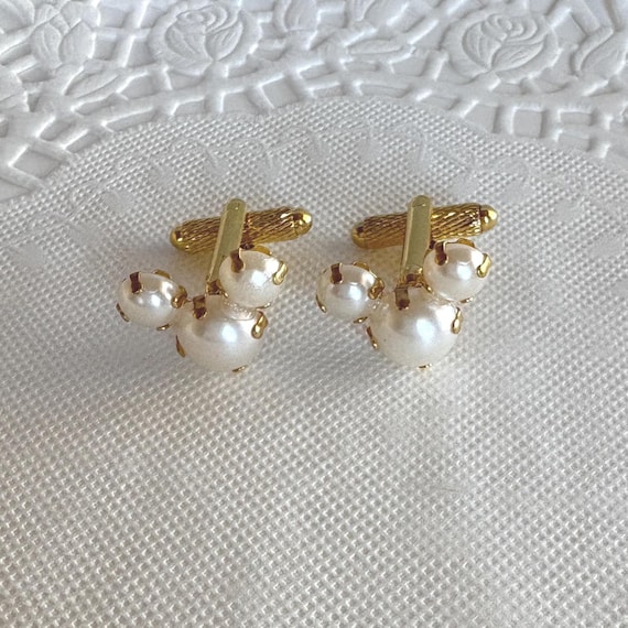 Mouse Faux Pearl Cuff Links, Disney Wedding Party, Groomsmen Attire, Dapper Days,
