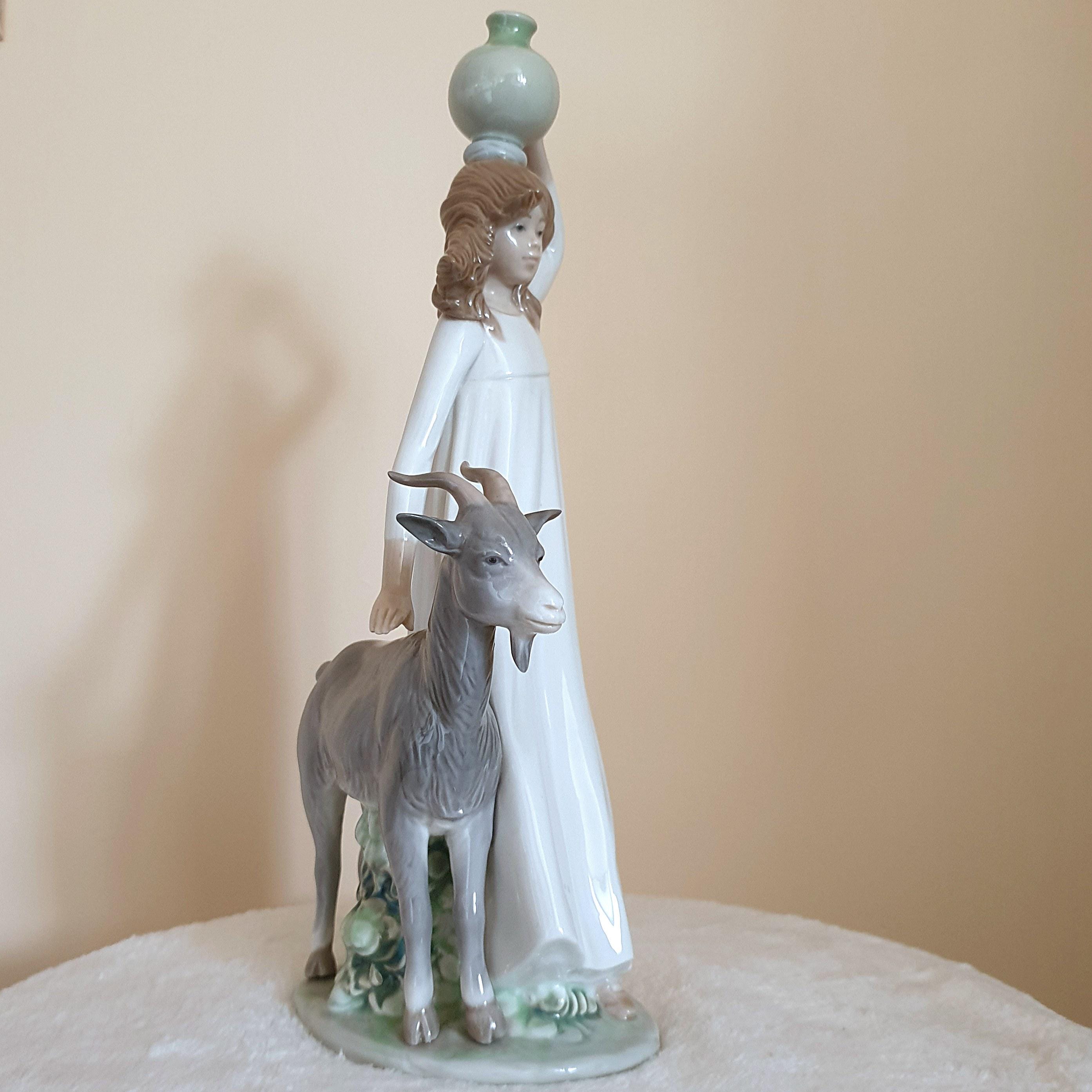 スペインLLADRO社製　ヤギ 0Y50U スペインLLADRO社製 ヤギ 0Y50U スペインLLADRO社製 ヤギ 0Y50U