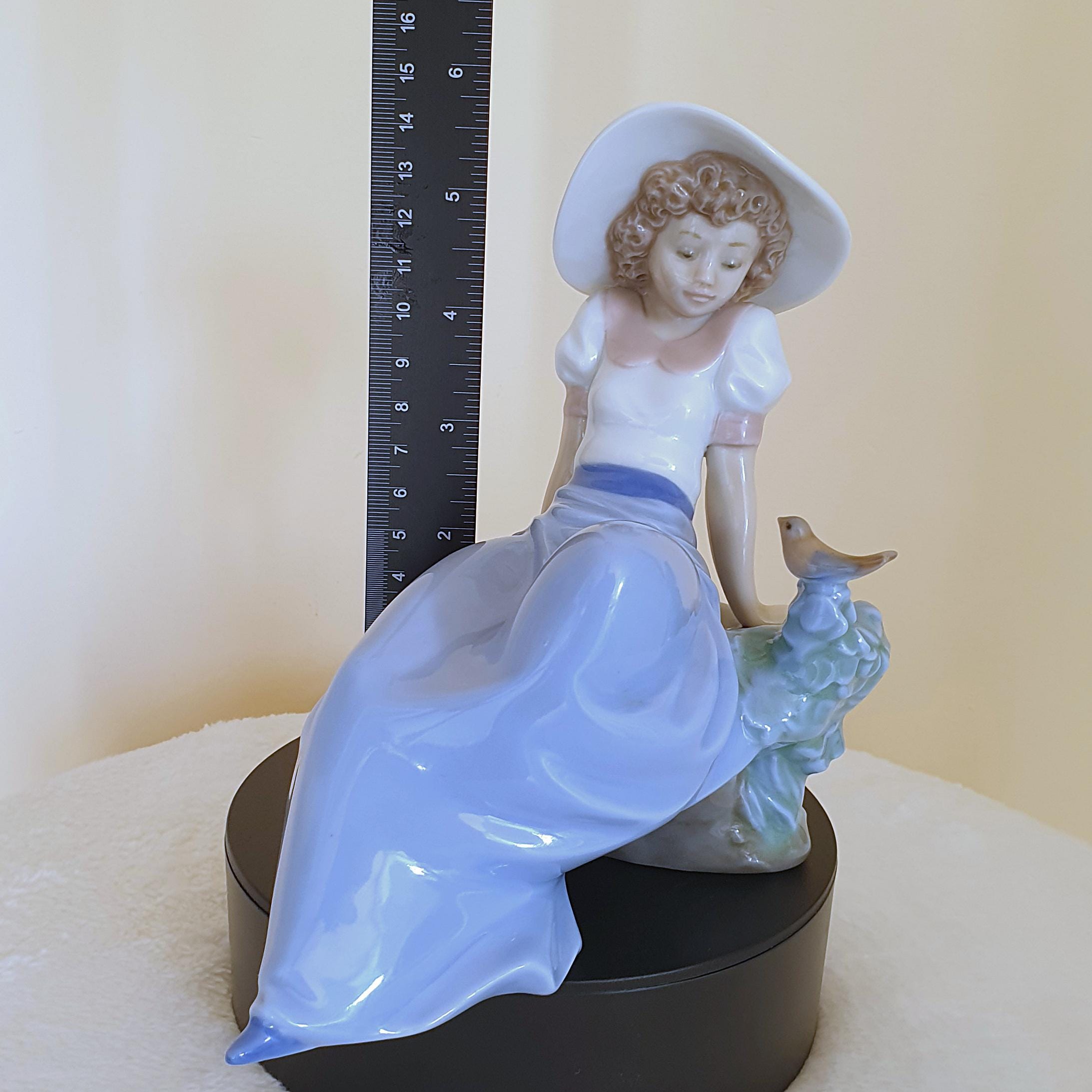 Vintage Nao Lladro 1042 Figurine | Girl Listening to Bird Song