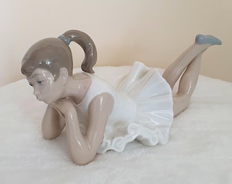 リヤドロ NAO 物思いにふけるバレリーナ #0149 - Etsy 日本