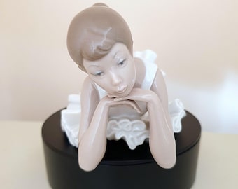 リヤドロ NAO 物思いにふけるバレリーナ #0149 - Etsy 日本