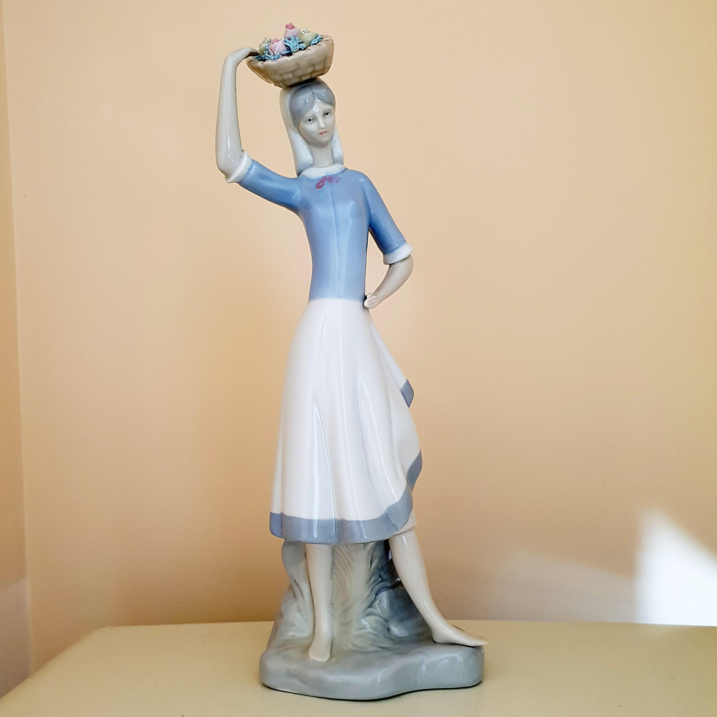 Vintage Spanish Porcelain Figurine - Etsy Denmark