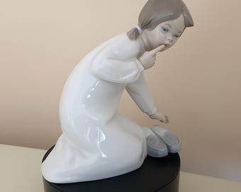 ヴィンテージのリヤドロ「シンデレラの失われた靴」。品番：4828。お
