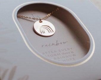 Collar arcoíris, delicada joya de oro laminado o plata de ley, regalo tras una pérdida.