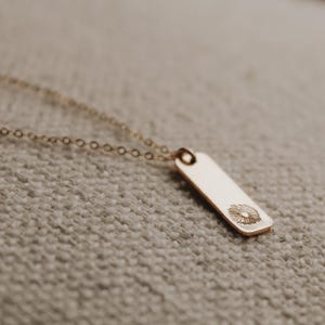 Aster Flower Necklace, Dainty Bar Necklace, Meaningful Gift for Mom